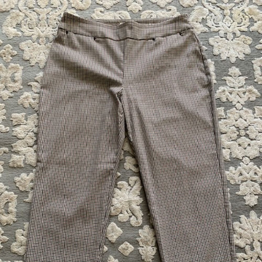 Size 14 plaid pants with black, brown and white. They go with so many options.